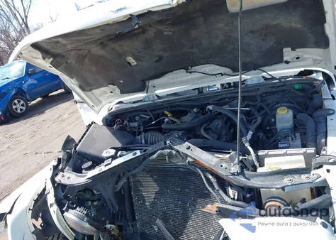 2010 Jeep Wrangler Sahara z USA, uszkodzony, nr VIN 1J4GA5D16AL231085